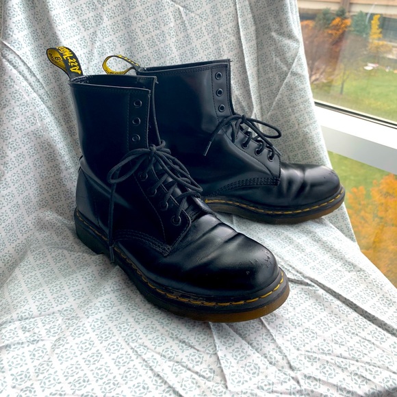 Dr. Martens Shoes - Dr. Martens Airware, Size 11